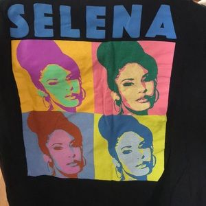 Selena black graphic T